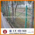 razor barbed wire fencing/barbed iron wire mesh fence